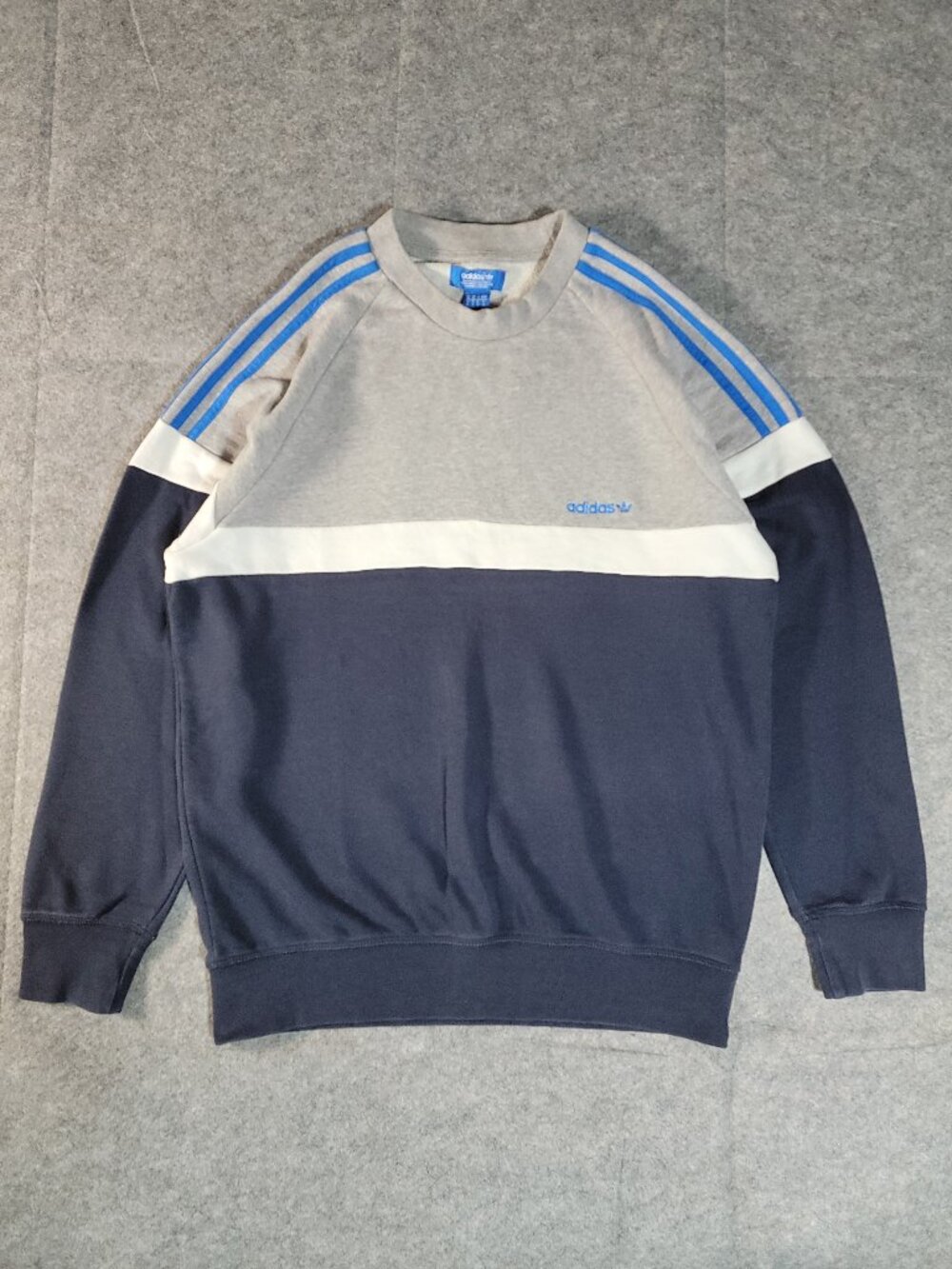 Adidas Originals Trefoil Colorblock Crewneck Sweatshirt Grey Navy Blue Men's M